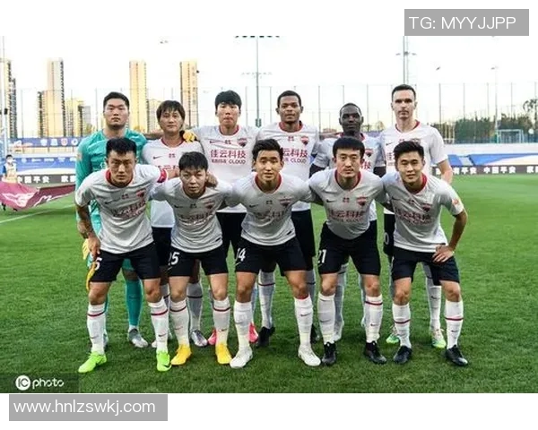 广州篮球队阵地战体系解析与战术创新研究